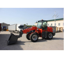 Телескопический погрузчик Redstar TL2500G